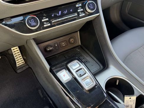 Used 2020 Hyundai Sonata SEL Plus w/ Tech Package FWD image 24