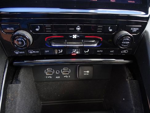 Used 2021 Jeep Grand Cherokee L Limited image 21