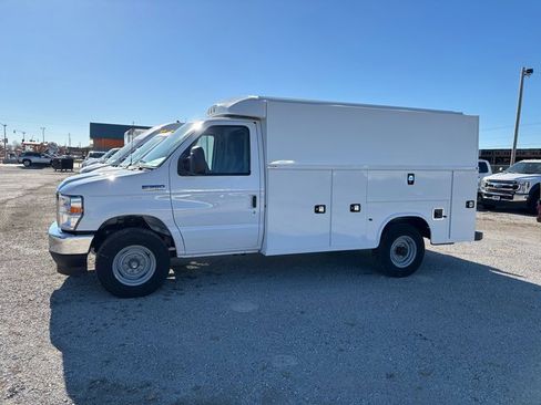 New 2025 Ford E-350 and Econoline 350 Super Duty w/ Power Equipment Group image 6
