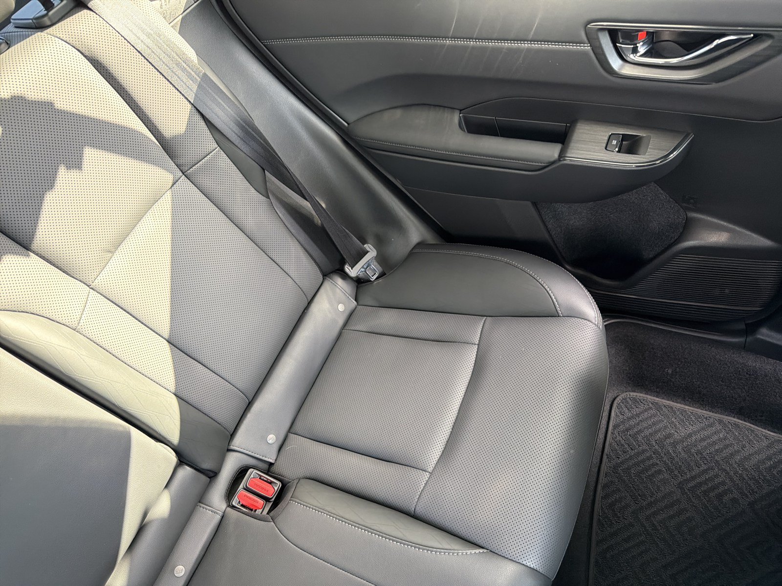 Certified 2026 Subaru Outback Touring AWD/4WD image 14