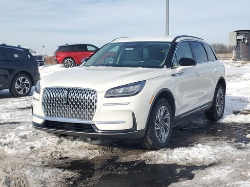 New 2026 Lincoln Corsair Premiere image 2