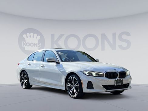 Used 2023 BMW 330i xDrive Sedan w/ Premium Package image 8