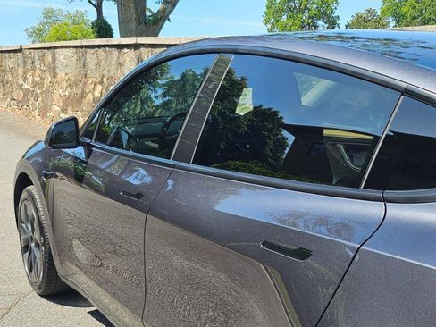 Used 2025 Tesla Model Y Long Range RWD image 23