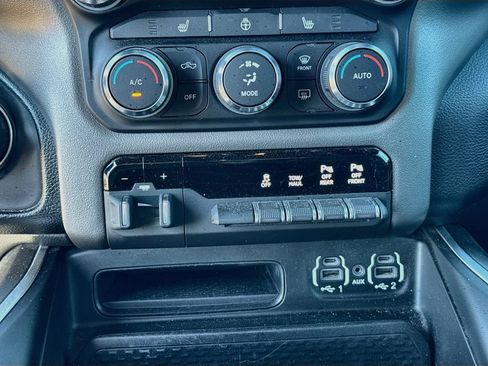 Used 2021 RAM 1500 Big Horn RWD image 15