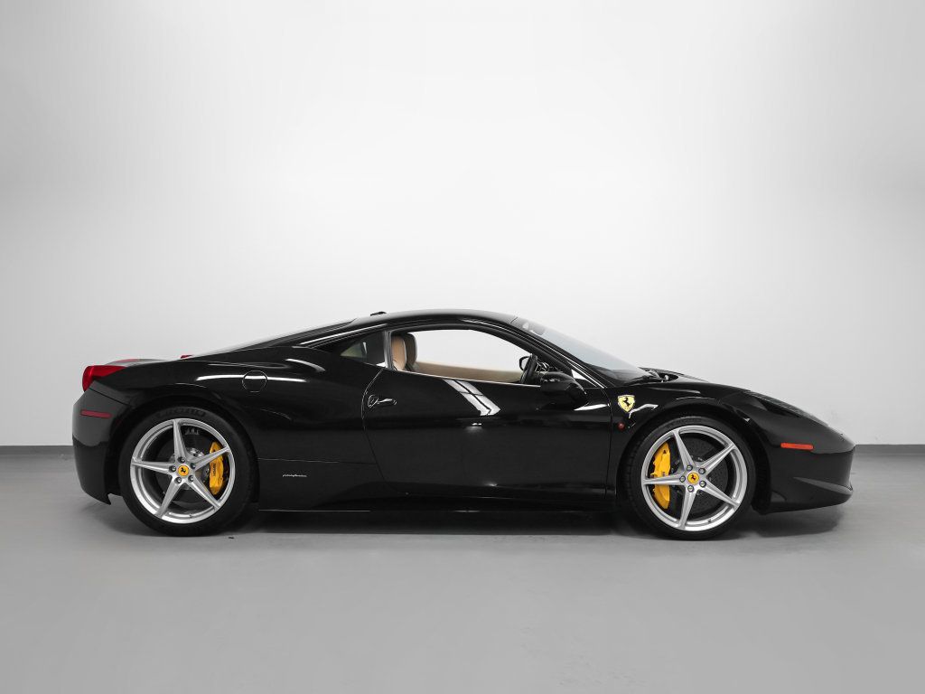 Used 2010 Ferrari 458 Italia Coupe RWD image 5