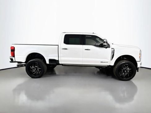 Used 2023 Ford F350 Platinum w/ FX4 Off-Road Package AWD/4WD image 9