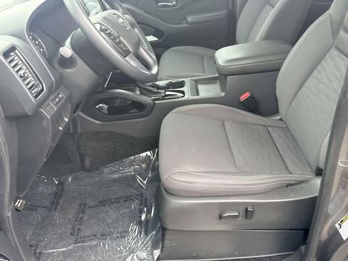 Certified 2023 Nissan Frontier SV w/ Midnight Edition Package RWD image 26