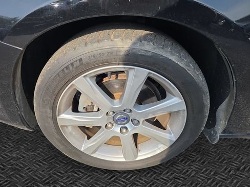 Used 2017 Volvo V60 T5 Premier w/ Convenience Package FWD image 11