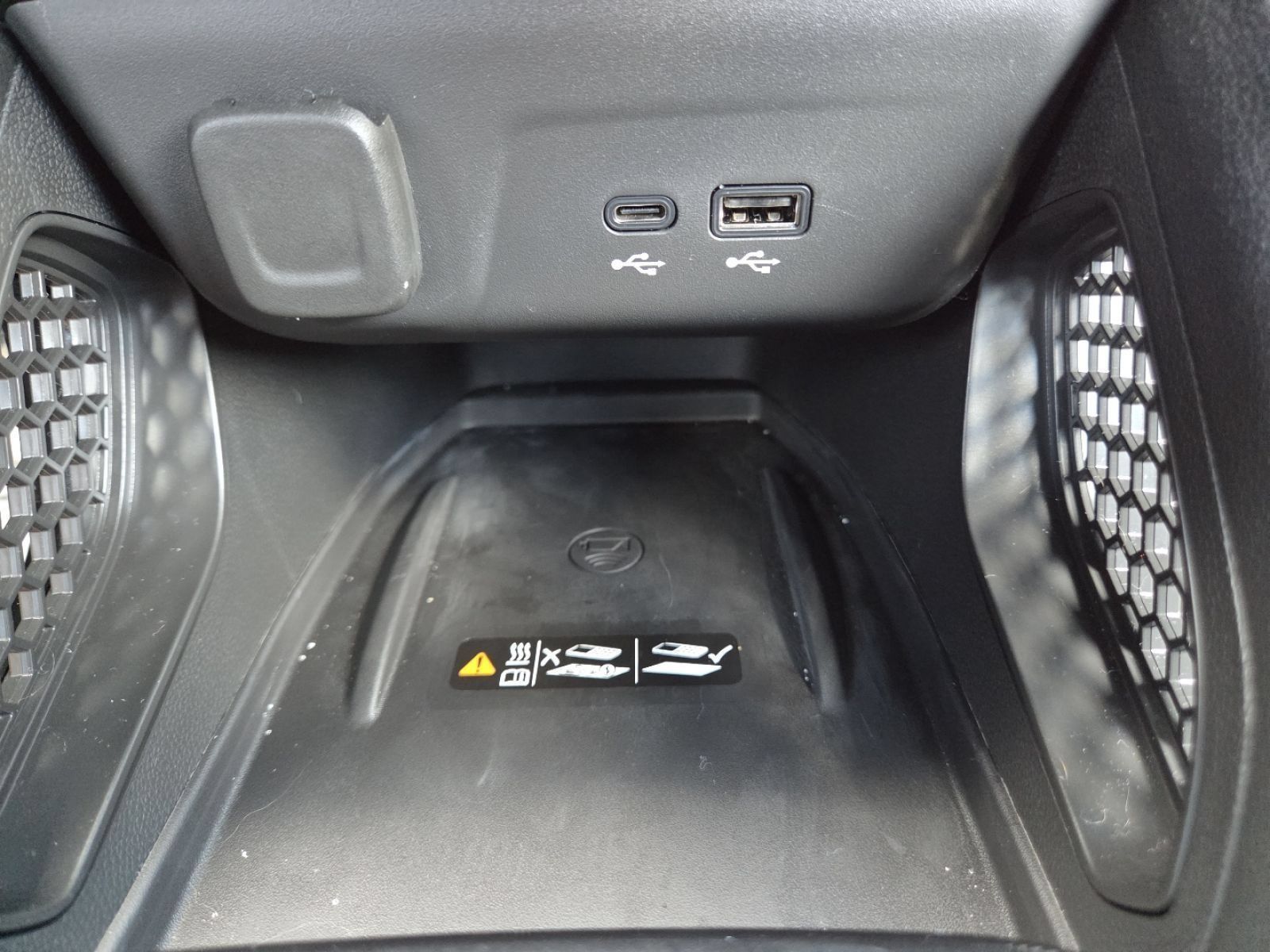 Used 2026 Chevrolet TrailBlazer ACTIV w/ Convenience Package FWD image 9