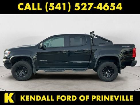 Used 2020 Chevrolet Colorado ZR2 w/ ZR2 Midnight Special Edition AWD/4WD image 2