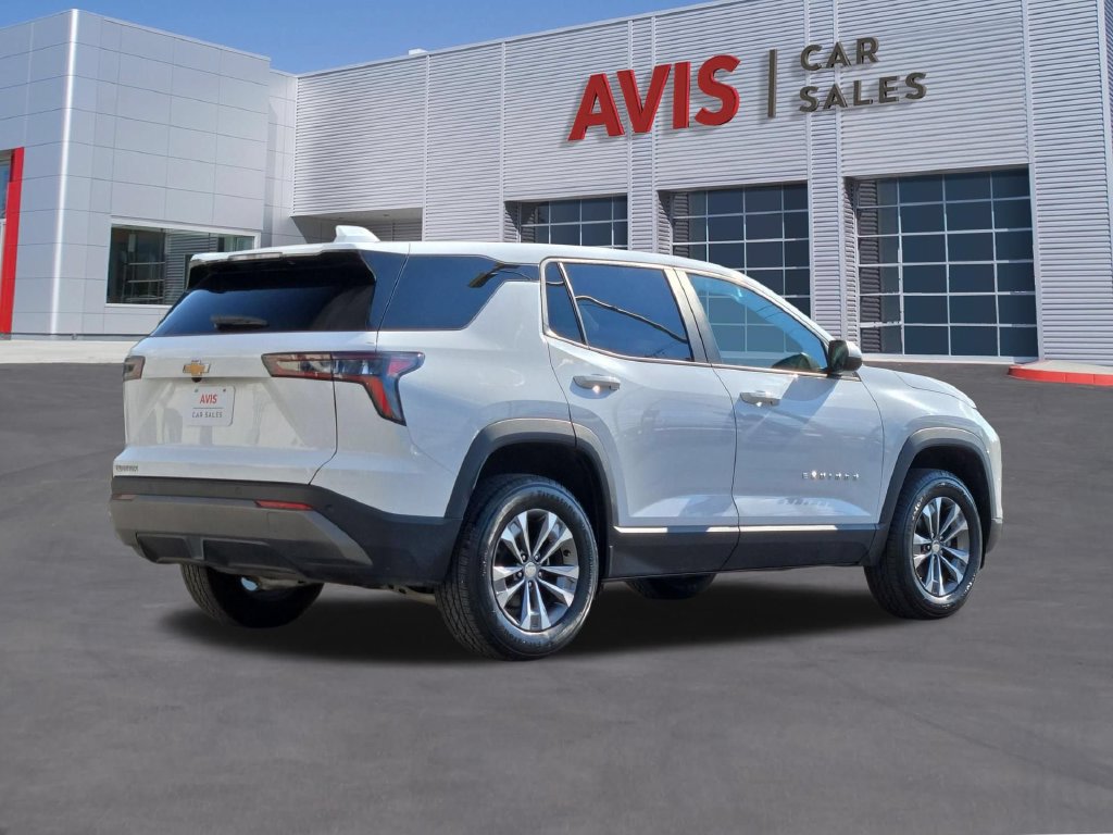 Used 2026 Chevrolet Equinox LT FWD image 6