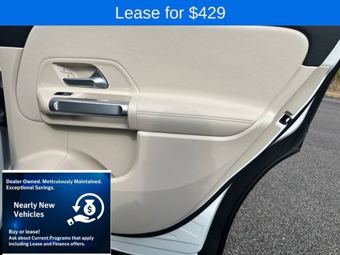 Used 2025 Mercedes-Benz GLB 250 4MATIC image 31