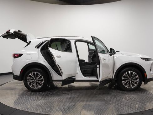 New 2025 Buick Envision Preferred image 10