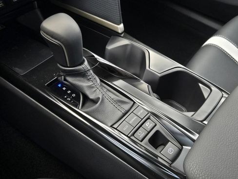 Certified 2026 Toyota Camry SE FWD image 16