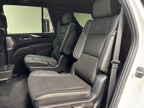 Used 2023 Cadillac Escalade Sport w/ LPO, ONYX Package AWD/4WD image 28