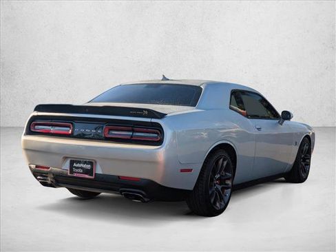 Used 2022 Dodge Challenger R/T Scat Pack w/ Shaker Package image 5