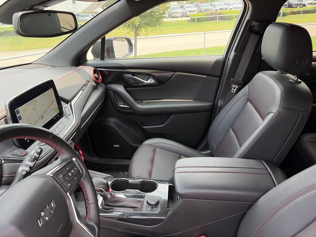 Used 2025 Chevrolet Blazer RS FWD image 55