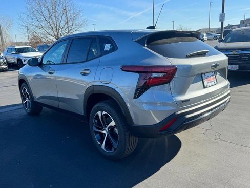 New 2026 Chevrolet Trax RS image 5