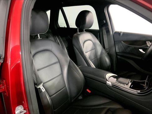 Used 2021 Mercedes-Benz GLC 300 4MATIC image 7