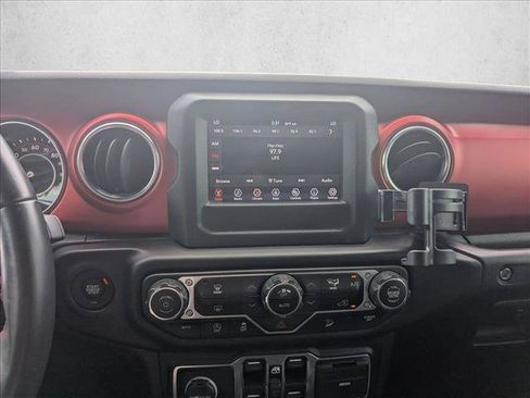 Used 2021 Jeep Wrangler Unlimited Rubicon w/ LED Lighting Group AWD/4WD image 12
