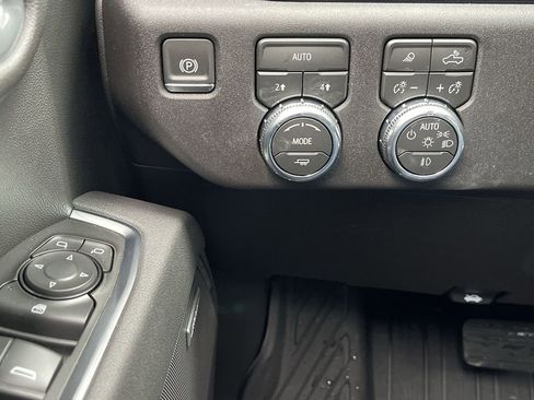 New 2026 GMC Sierra 1500 Elevation w/ Elevation Premium Package image 18