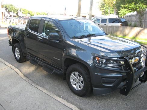 Used 2018 Chevrolet Colorado W/T w/ WT Convenience Package AWD/4WD image 3