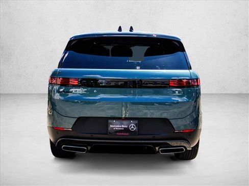 Used 2024 Land Rover Range Rover Sport SE AWD/4WD image 6