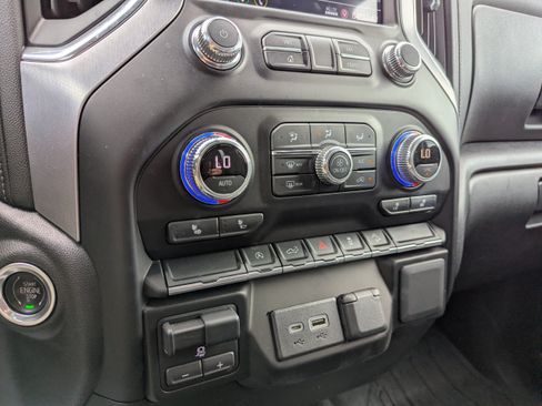 Used 2021 GMC Sierra 1500 Elevation w/ X31 Off-Road Package AWD/4WD image 24