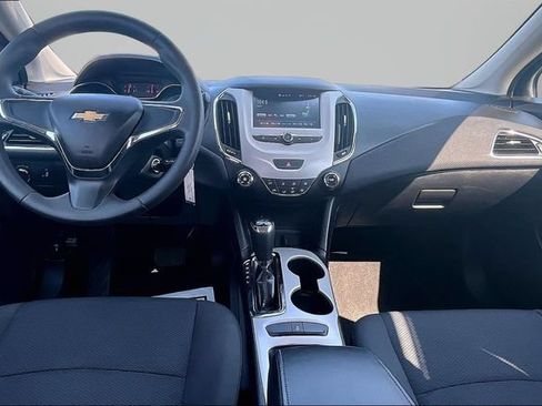 Used 2018 Chevrolet Cruze LS FWD image 14