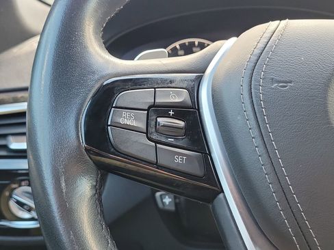 Used 2019 BMW 540i w/ Executive Package image 32