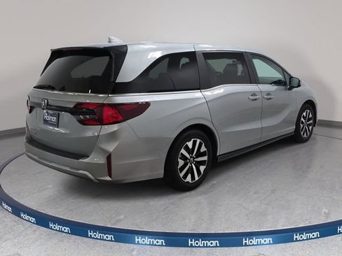 Used 2025 Honda Odyssey EX-L image 6