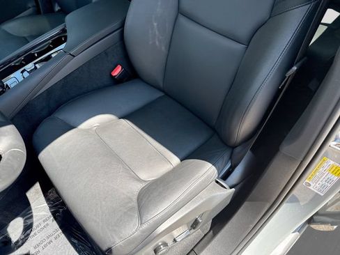 Certified 2024 Volvo XC90 B5 Core w/ Protection Package Premier AWD/4WD image 17