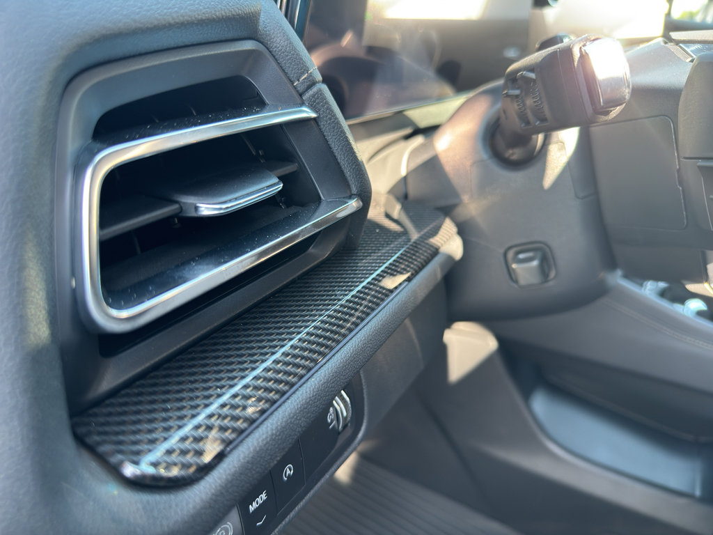 New 2026 Chevrolet Traverse High Country FWD image 14