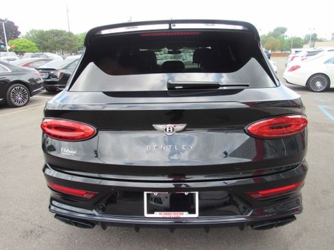 Used 2022 Bentley Bentayga AWD/4WD image 6