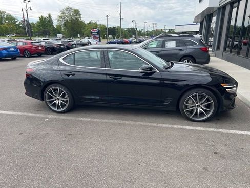 Used 2024 Genesis G70 2.5T AWD/4WD image 2