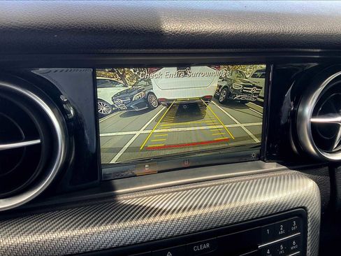Used 2019 Mercedes-Benz SLC 300 image 23