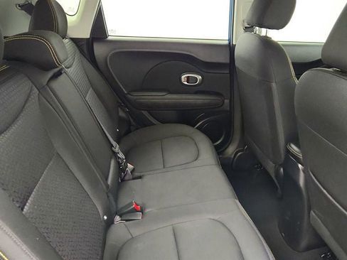 Used 2016 Kia Soul + w/ Designer's Package FWD image 22