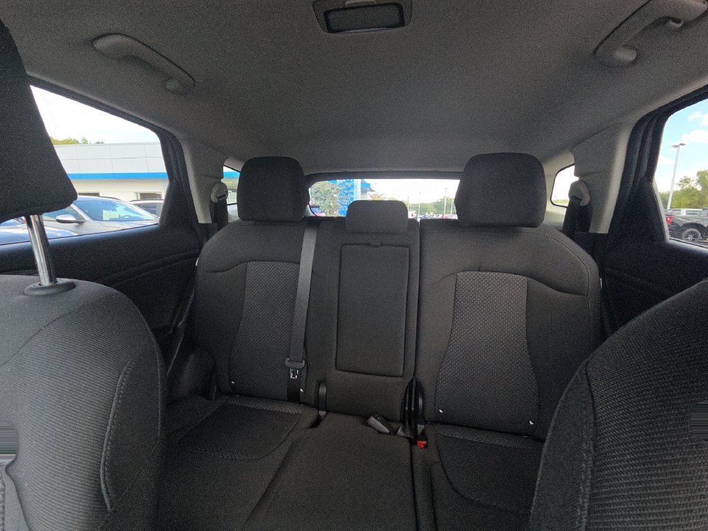 Used 2025 Kia Sportage LX FWD image 23