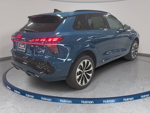 New 2026 Audi Q3 quattro 2.0T AWD/4WD image 4