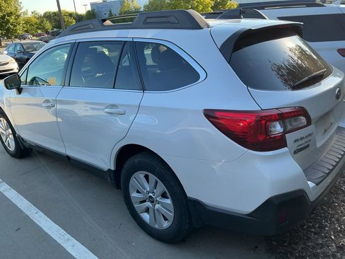 Used 2019 Subaru Outback 2.5i Premium AWD/4WD image 5