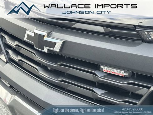 Used 2024 Chevrolet Colorado Trail Boss w/ Technology Package image 12