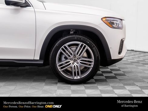 New 2026 Mercedes-Benz GLS 450 4MATIC image 39