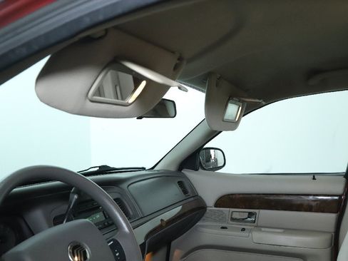 Used 2007 Mercury Grand Marquis GS image 23