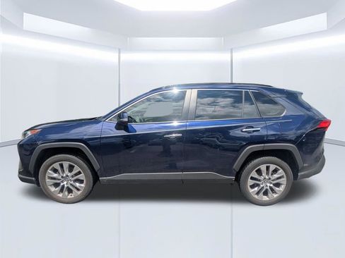 Used 2020 Toyota RAV4 Limited FWD image 21