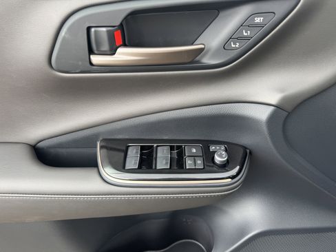 New 2026 Toyota Crown Nightshade image 9