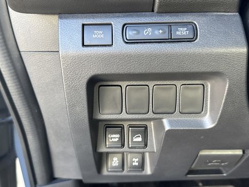 Used 2022 Nissan Frontier PRO-4X w/ Off-Road Protection Package image 56