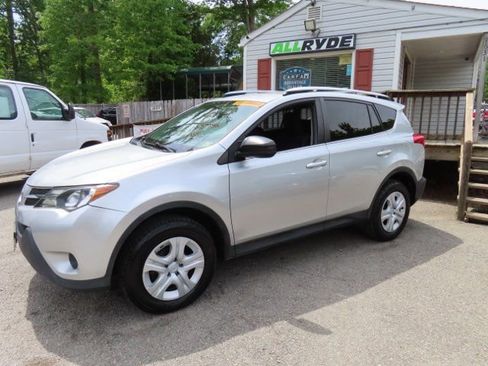 Used 2014 Toyota RAV4 LE FWD image 1