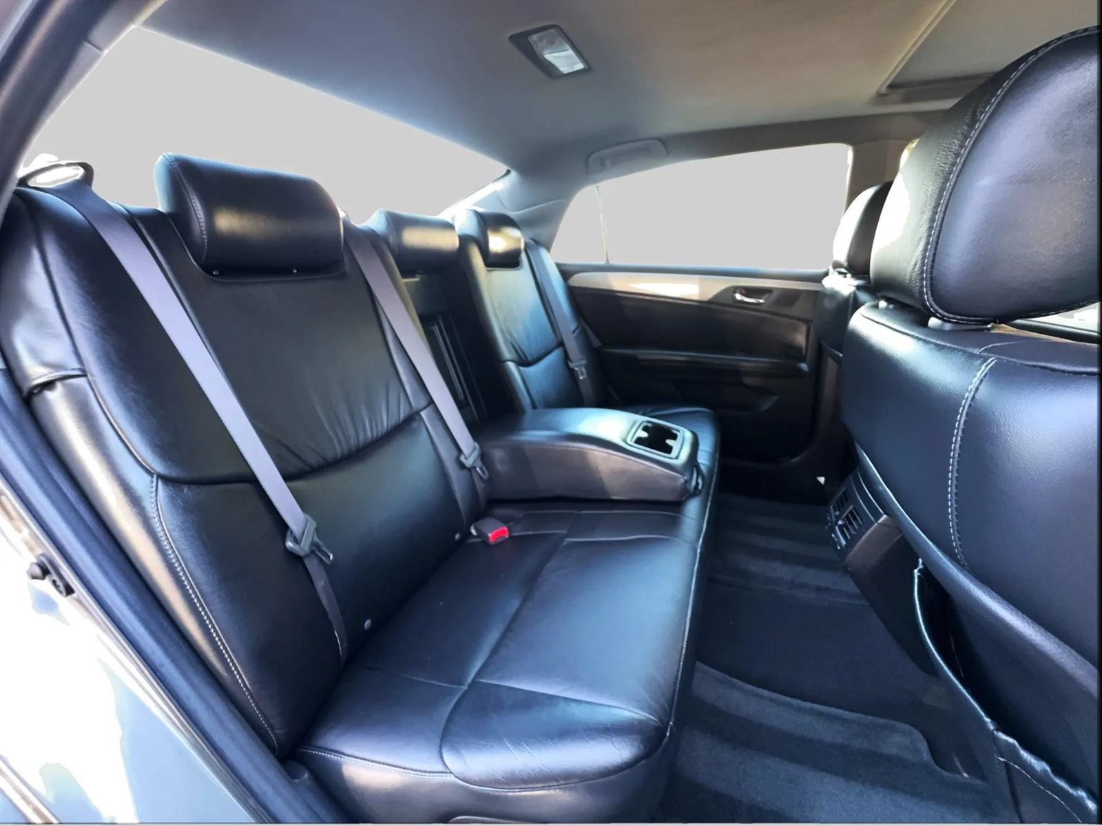 Used 2005 Toyota Avalon Touring FWD image 40
