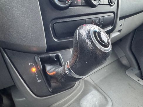 Used 2017 Mercedes-Benz Sprinter 2500 image 5