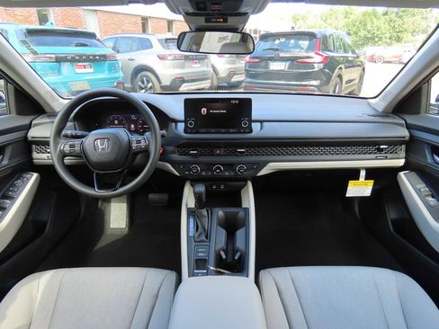 New 2025 Honda Accord SE image 16